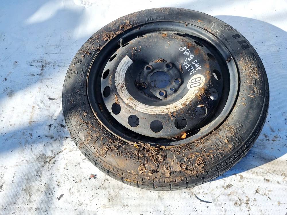 5X98 Alfa-Romeo 147 2003 VARARENGAS