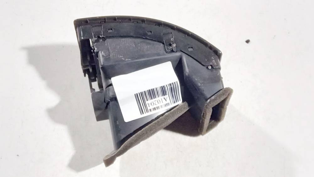 6Q0819704 Volkswagen Polo 2007 Wloty powietrza do kabiny