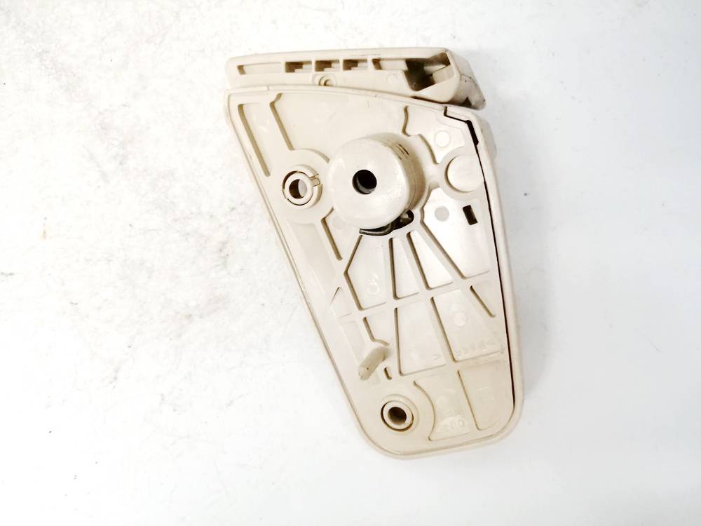 0J3E0NF1 Lexus IS - CLASS 2006 PLASTICOS-Otros repuestos del interior - Thumbnail 3