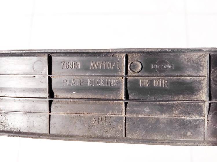 769B1AV710 Nissan Primera 2003 Iekšējā sliekšņa apdare - PRIEKŠA PA KREISI - Thumbnail 3