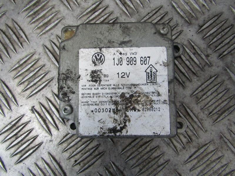 1J0909607 Volkswagen Passat 1998 Airbag crash sensors module