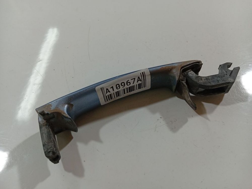 3B0837207 Volkswagen Passat 1997 Door Handle Exterior - FRONT LEFT - Thumbnail 2