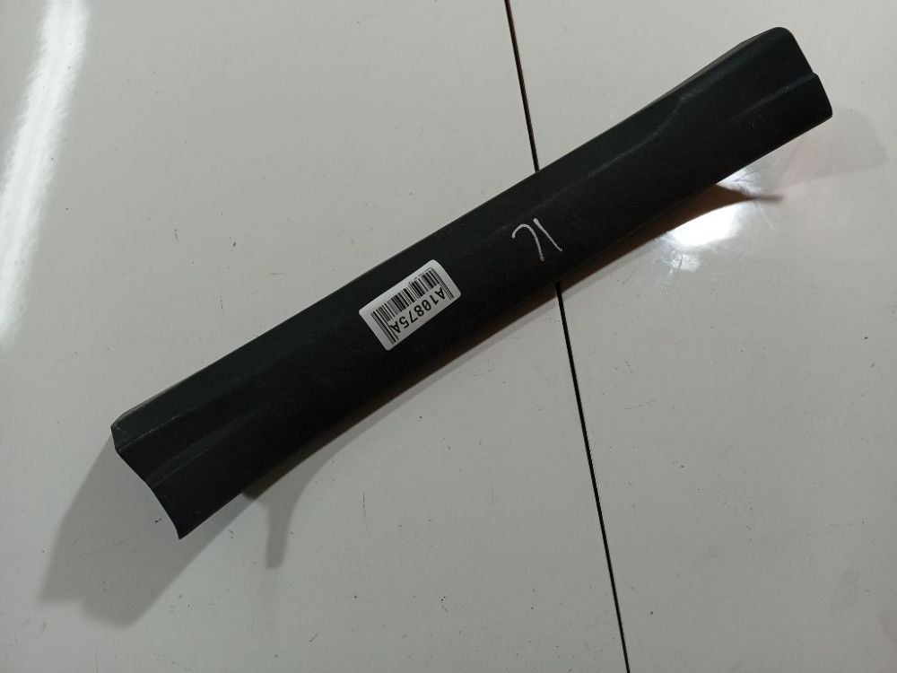 6791812120 Toyota Auris 2007 Salono apdaila (plastmases)