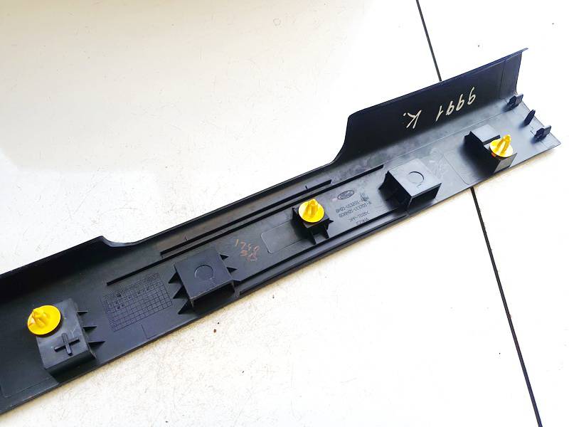 6M21U13201AEW Ford Mondeo 2007 Salona apdare (plastmasas) - Thumbnail 3