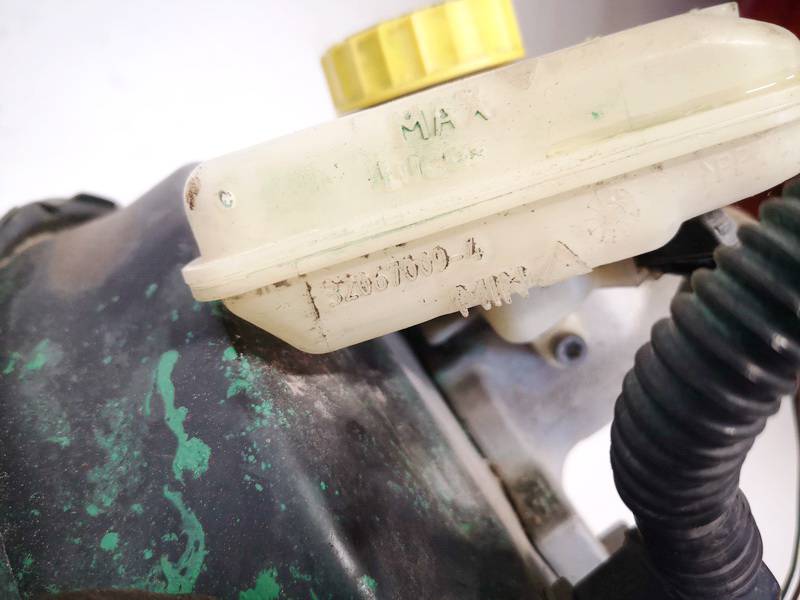 320670094 Audi A4 2004 Brake Master Cylinder Reservoir - Thumbnail 3