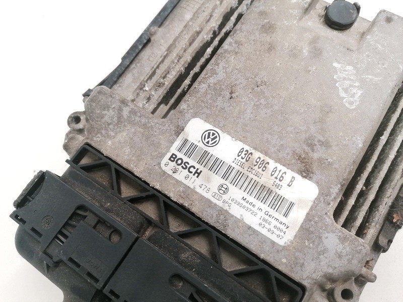 03G906016B Volkswagen Golf 2004 ECU Engine Computer (Engine Control Unit) - Thumbnail 3