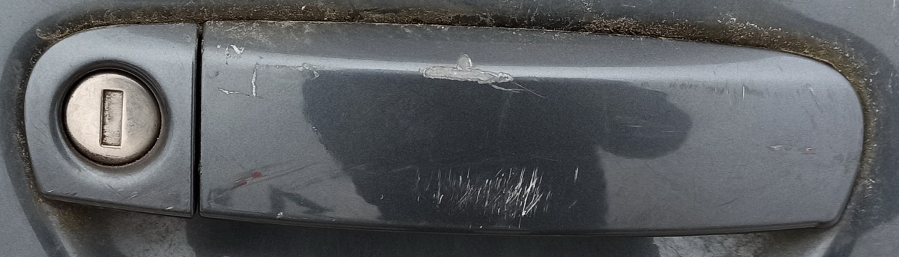 PILKA Audi A4 2005 Duru isorine rankenele P.D.