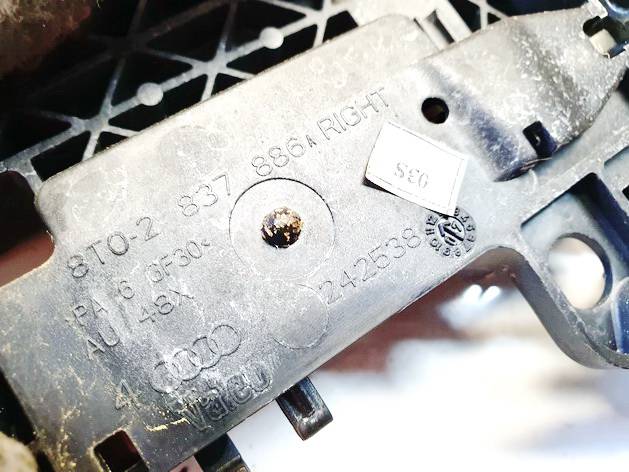 8T02837886A Audi A4 2009 Etuoven ulkokahva - EDESSÄ OIKEALLA - Thumbnail 2