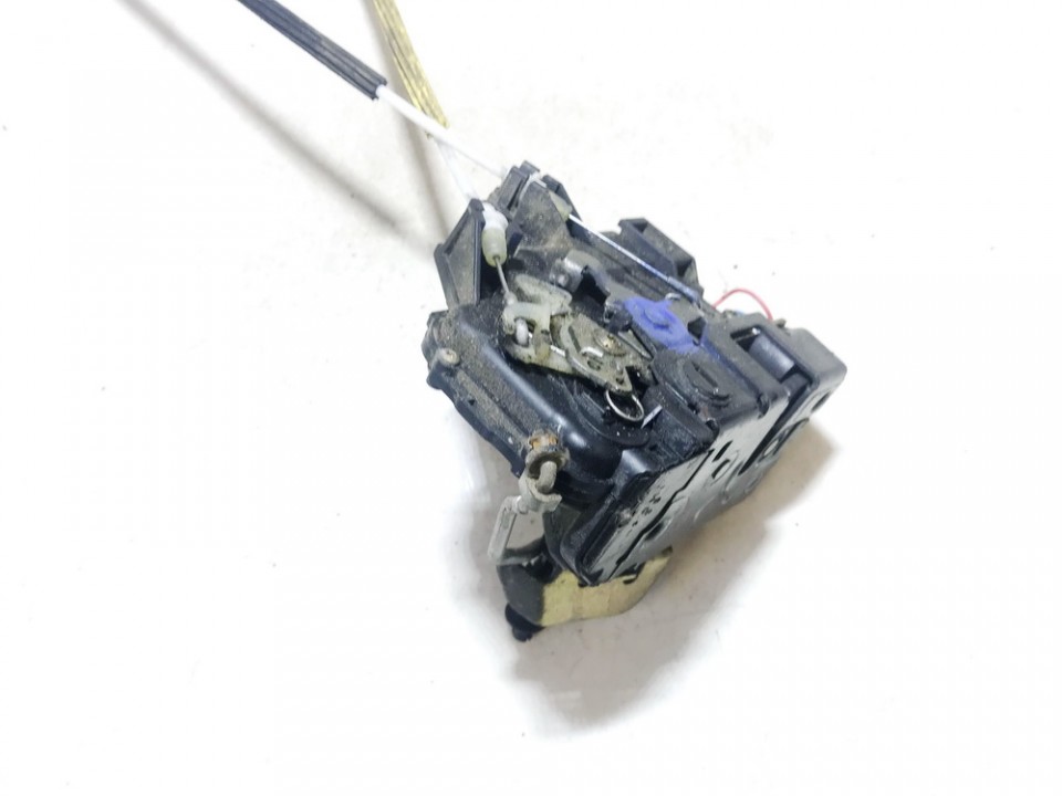 Audi A6 1998 Durvju slēdzene - AIZMUGURE PA KREISI