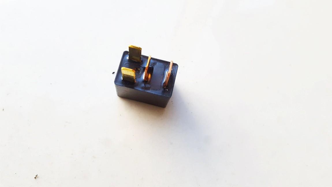 mr588567 acv31212 Relay module Mitsubishi Lancer 2004 1.6L ...