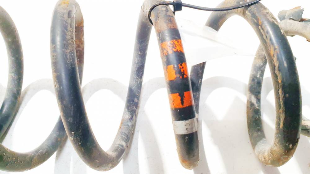 Volkswagen Touran 2004 Spring - REAR - Thumbnail 2