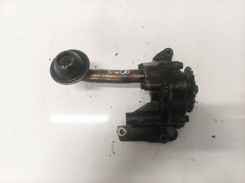 038115121A Volkswagen Passat 2007 Tepalo siurblys