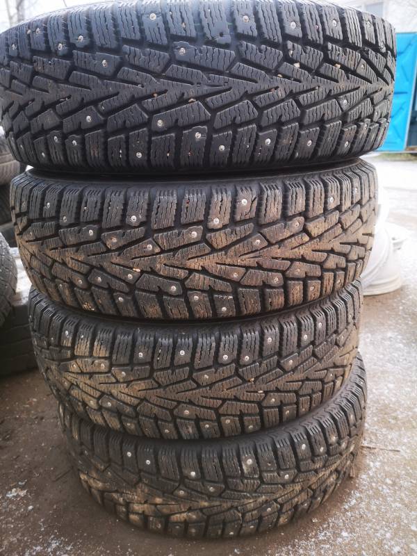 185/65R14 Toyota Yaris 2000 шина