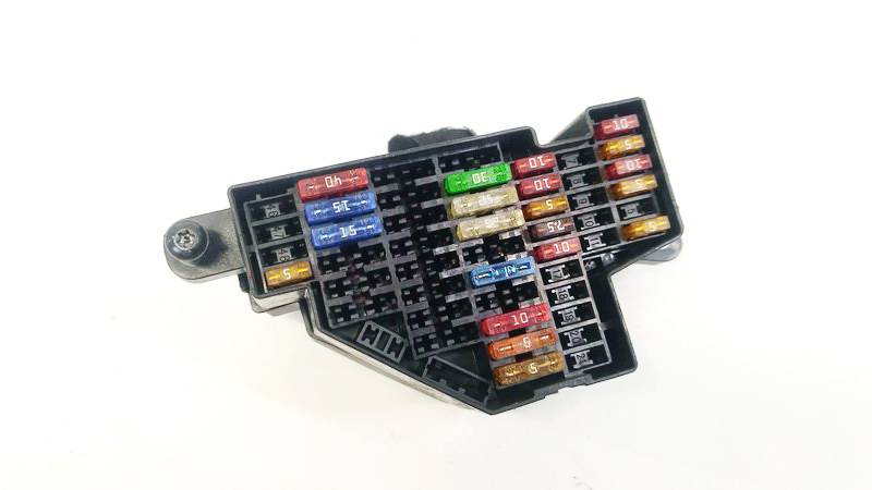 Volkswagen Caddy 2005 Fuse box - Thumbnail 2