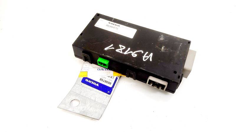 8698475 Volvo V50 2004 Tow bars relay (Trailer Module)