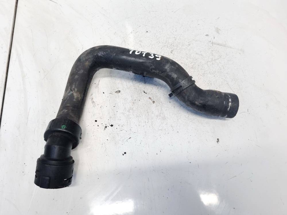 8D0121101AD Volkswagen Passat 2005 Radiator Hose (Water Hose)