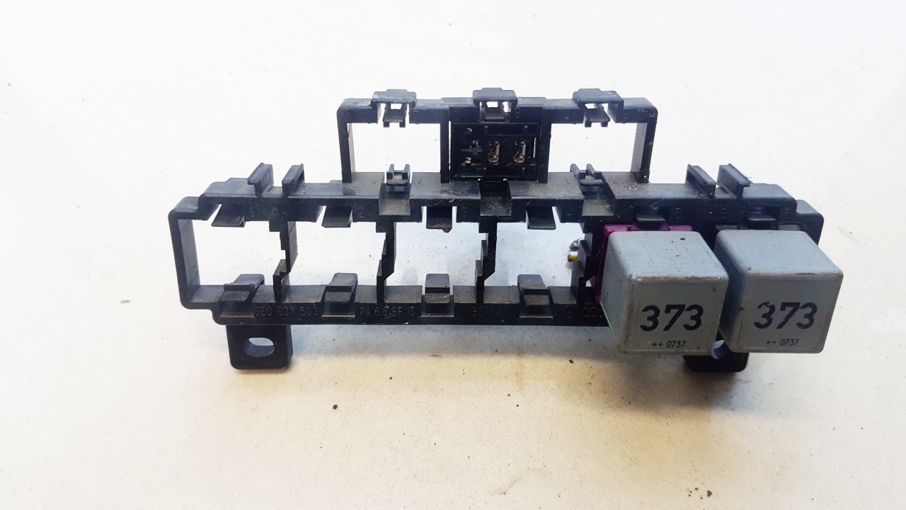 8E0937503 Audi A4 2007 Fuse box