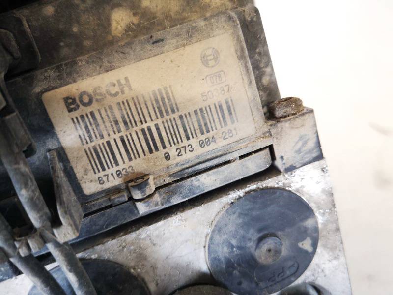 8E0614111AB Volkswagen Passat 1998 ABS Unit (ABS Brake Pump) - Thumbnail 3