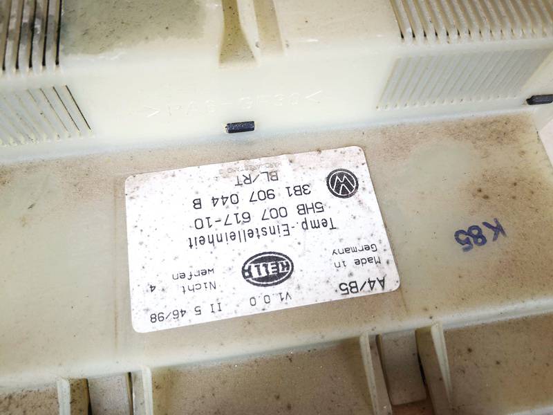 3B1907044B Volkswagen Passat 1998 Climate Control Panel (heater control switches) - Thumbnail 3