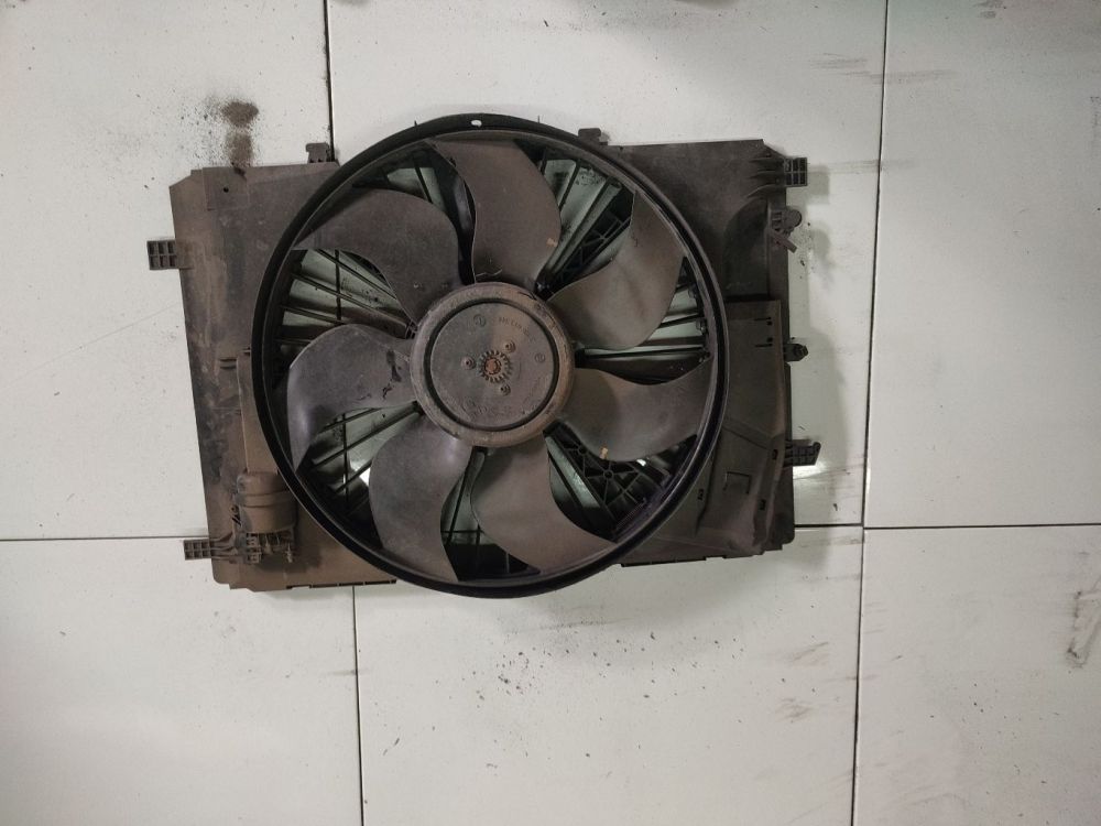 3138676944 Mercedes-Benz C-CLASS 2013 Le ventilateur du radiateur - Thumbnail 2
