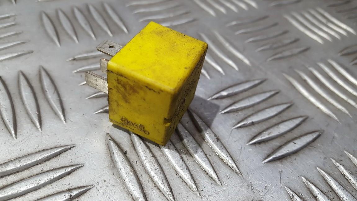 12V40A03532 Renault Kangoo 2002 Relay module - Thumbnail 2