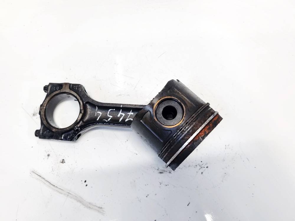 BMW 3-Series 2002 Piston and Conrod (Connecting rod)