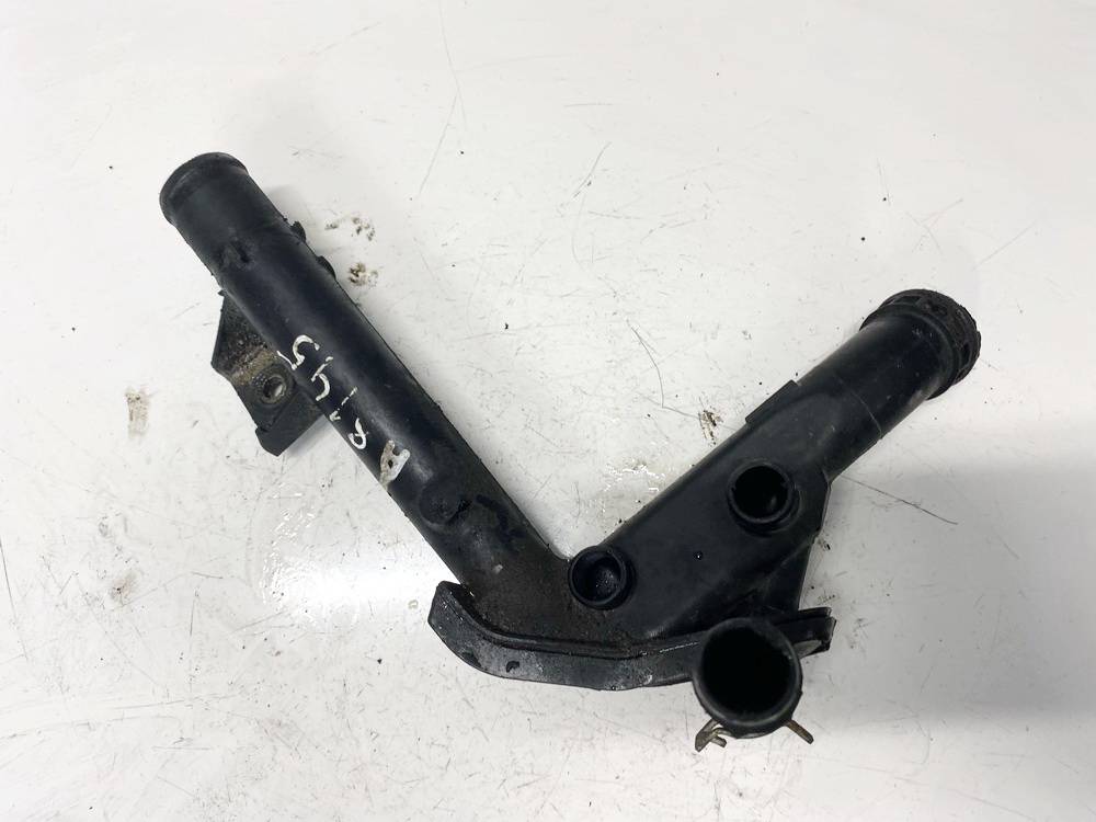 210473766R Nissan NV200 2010 Kołnierz układu chłodzenia (pokrywa obudowy termostatu układu chłodzenia silnika)