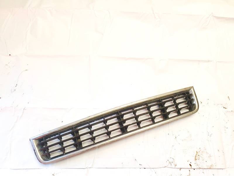 8E0807647 Audi A4 2004 Bumper Grille - FRONT CENTER