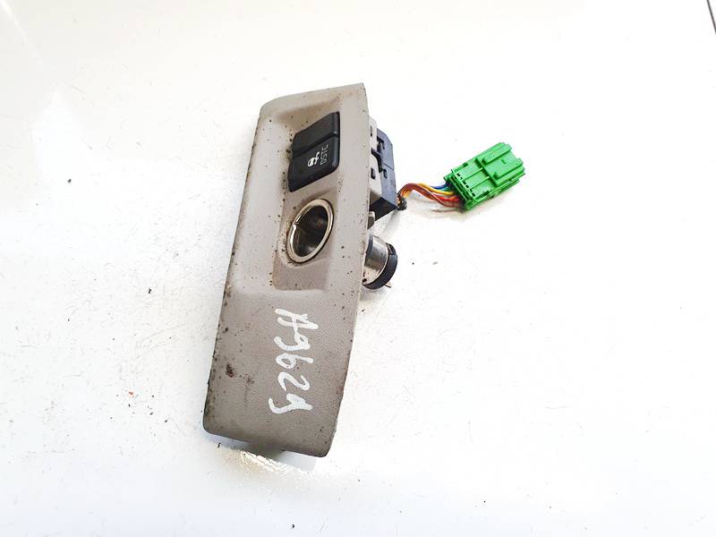 8691530 Volvo V50 2005 ESP Switch Button - Thumbnail 2