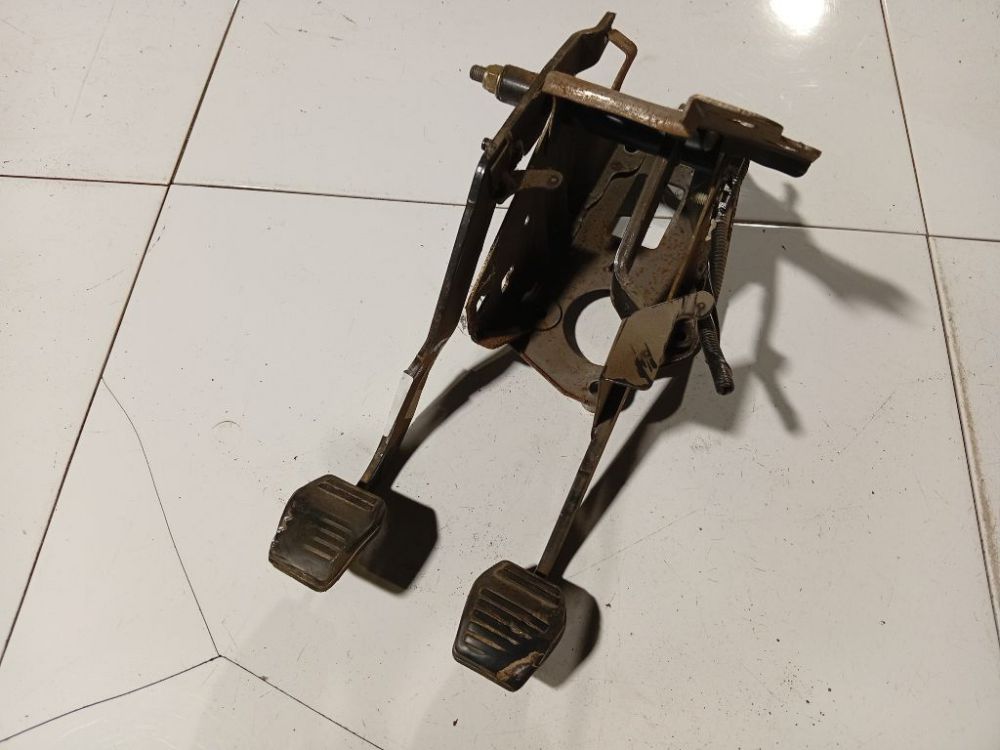 Ford Transit 2007 Pedał hamulca