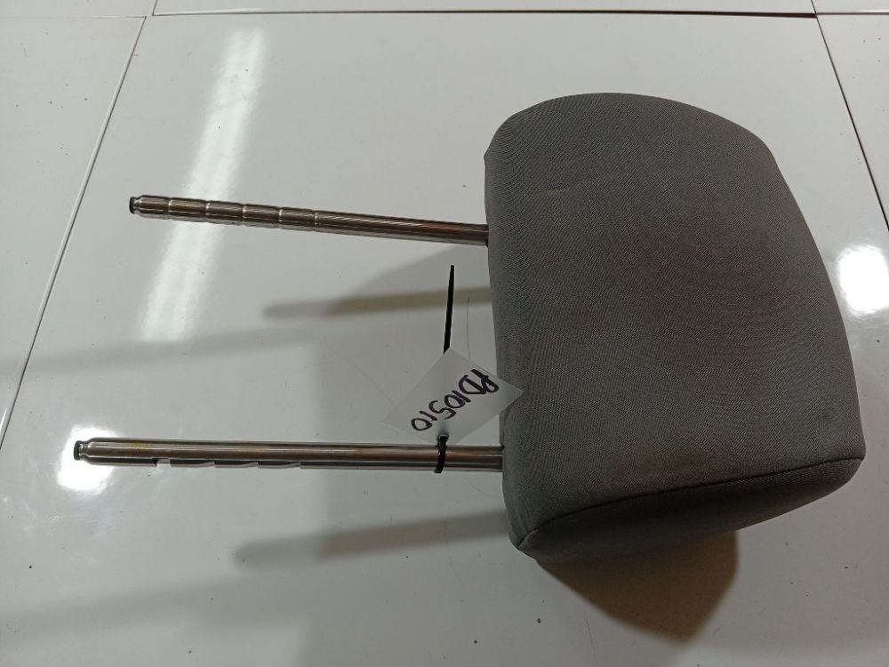 Seat Leon 2007 Sedynes galvos atlosas (galvos atrama)