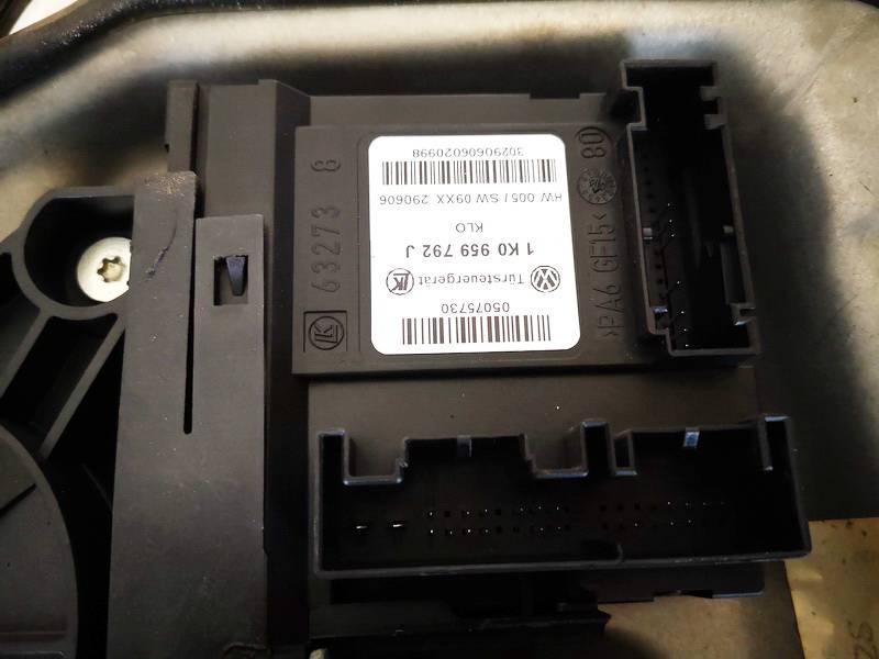 1K0959792J Volkswagen Golf 2006 Window Motor - FRONT RIGHT - Thumbnail 2