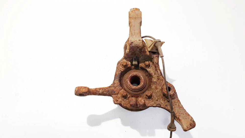 Volvo V70 1999 Wspornik piasty - PRZEDNIE LEWE