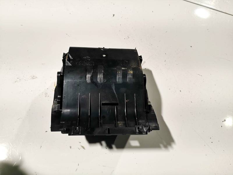 1Z1863077A Skoda Octavia 2009 Tuhkakuppi - Thumbnail 2