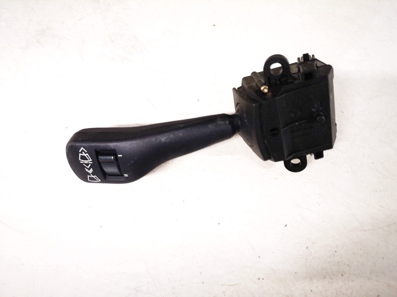 8363669M BMW 3-Series 2003 Pyyhkijän vipu