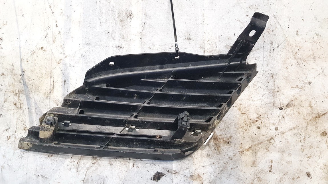 62320AU300 Nissan Primera 2003 Hood grille - FRONT - Thumbnail 2