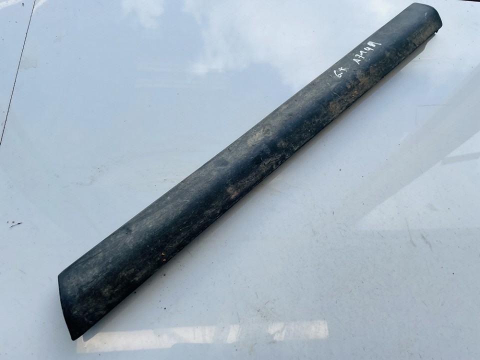 8L3853699A Audi A3 2000 Lokasuojan listapala - TAKANA VASEMMALLA