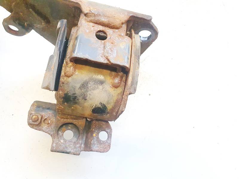 Toyota Avensis 2003 Variklio pagalves bei Greiciu dezes pagalves - Thumbnail 3