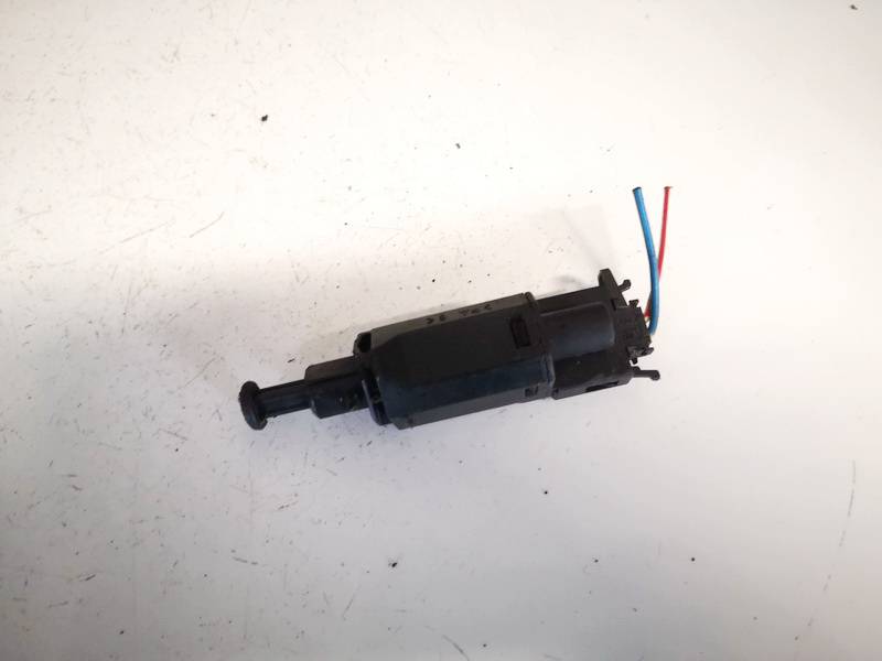 1H0927189D Audi A3 1998 Brake Light Switch (sensor) - Switch (Pedal Contact) - Thumbnail 2