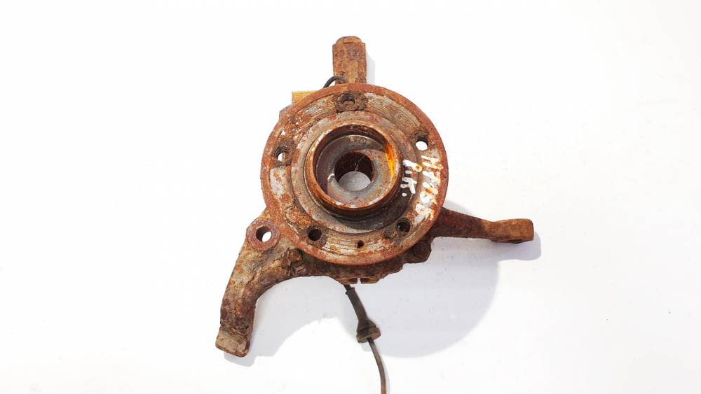 Volvo V70 1999 Piasta - PRZEDNIE LEWE