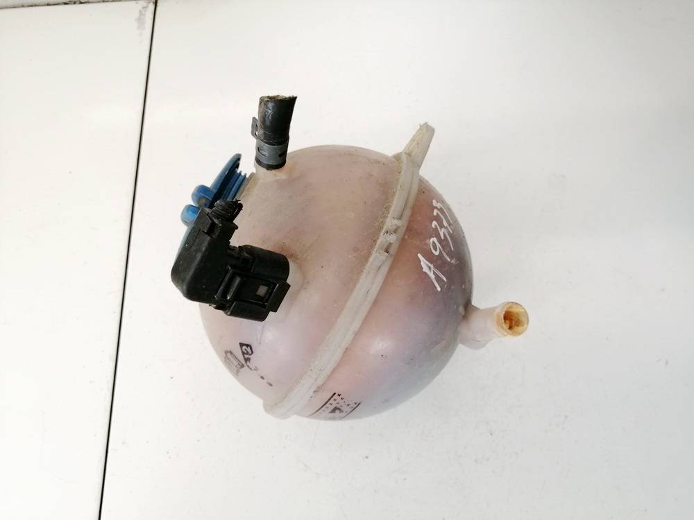 1J0121403B Skoda Octavia 2004 Conteneur Eau Fraîche Expansion - Thumbnail 2