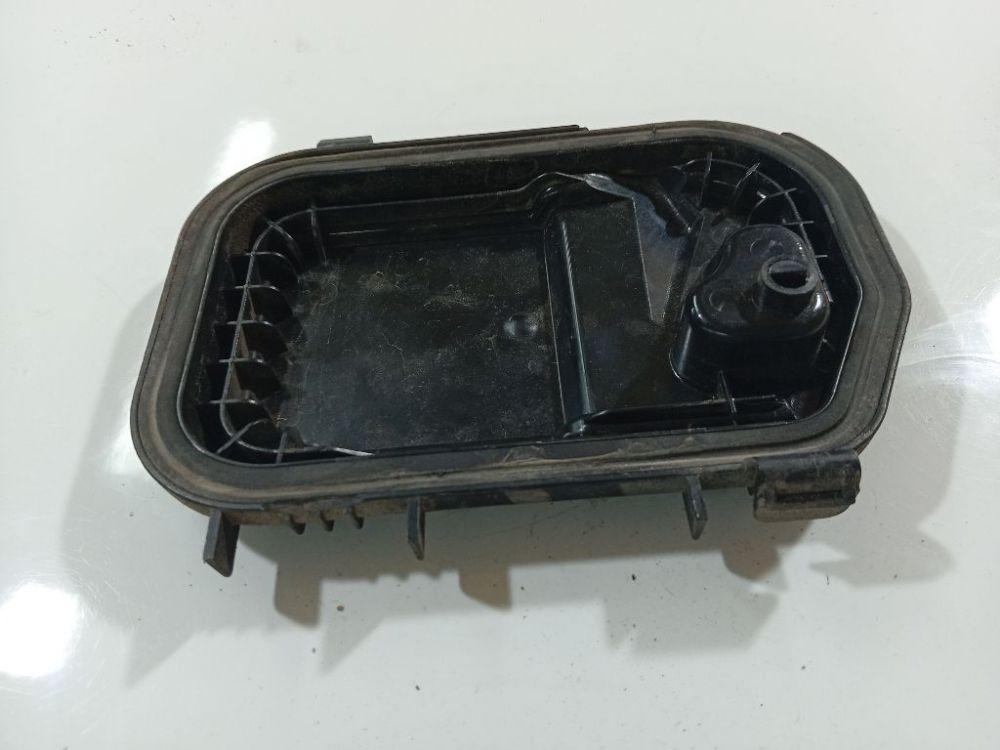 16016300L Audi A6 2005 Headlight bulb dust cover cap - FRONT - Thumbnail 3