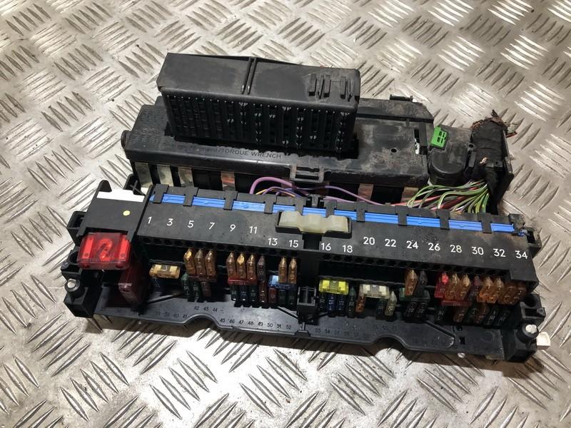 8364540 BMW 3-Series 2000 Fuse box