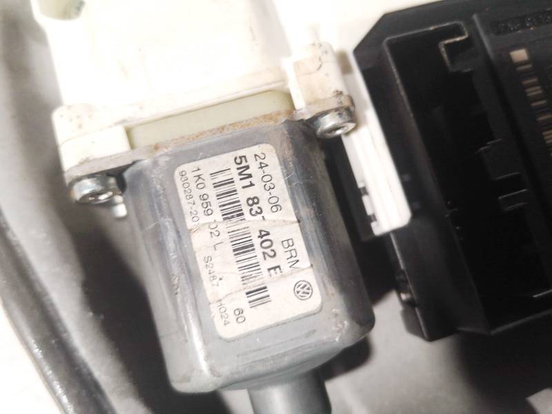 5M1837402E Volkswagen Golf Plus 2006 MOTEUR DE LEVE VITRE AVANT DROIT - Thumbnail 2