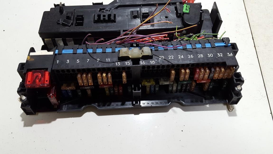 8364540 BMW 3-Series 2000 Fuse box
