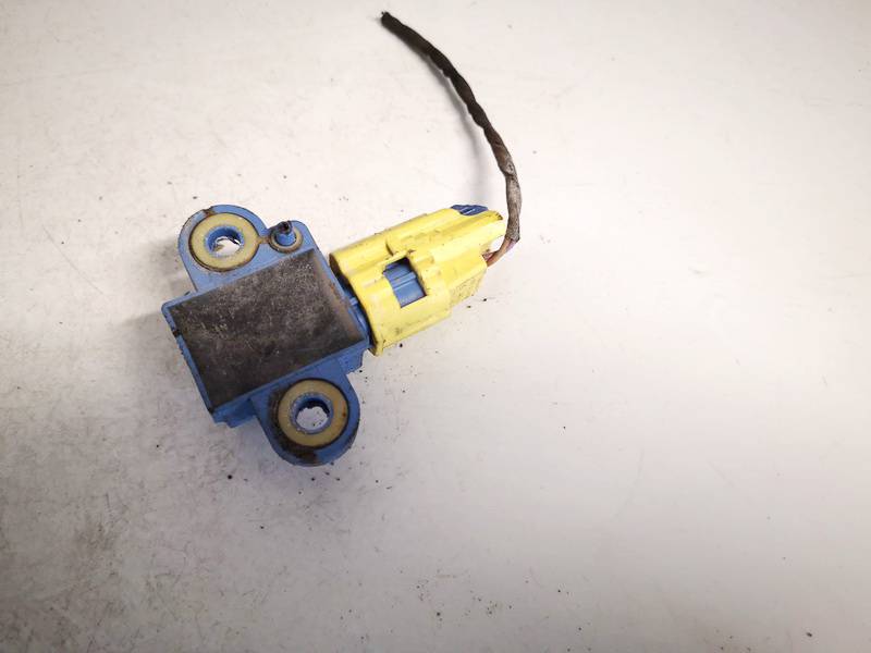 1K0955557A Volkswagen Passat 2006 Srs Airbag crash sensor - Thumbnail 3