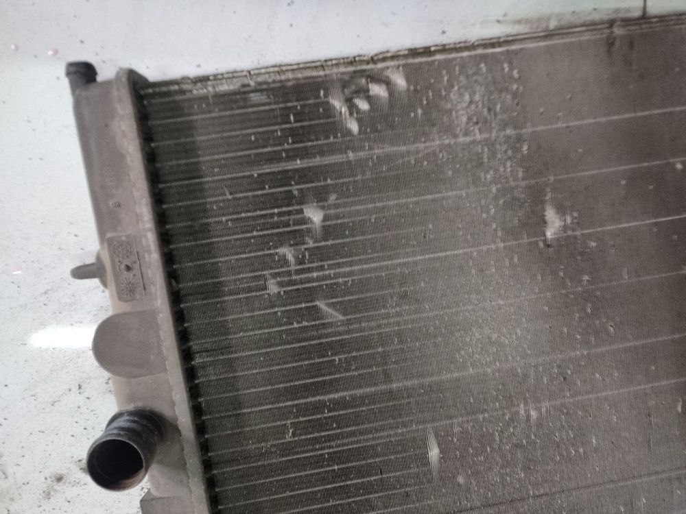 Peugeot 206 2004 Radiateur Refroidissement Moteur - Thumbnail 2