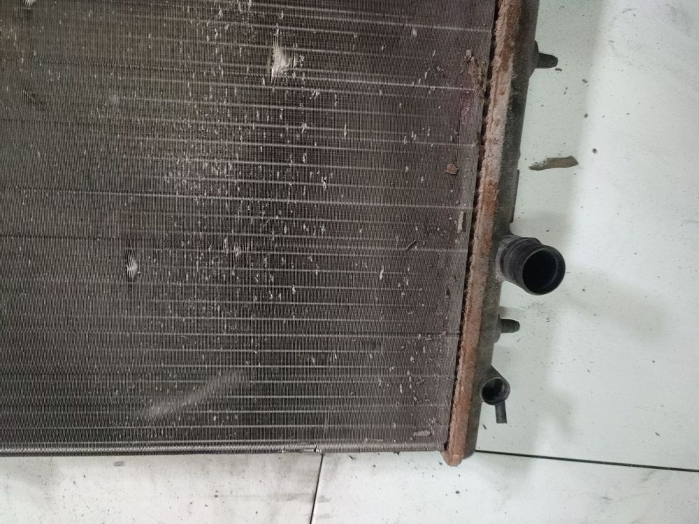 Peugeot 206 2004 Radiateur Refroidissement Moteur - Thumbnail 3