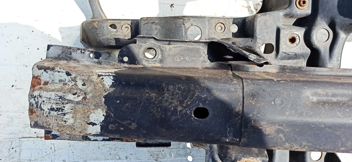 Volkswagen Golf 1997 Bumper reinforcement - FRONT - Thumbnail 3