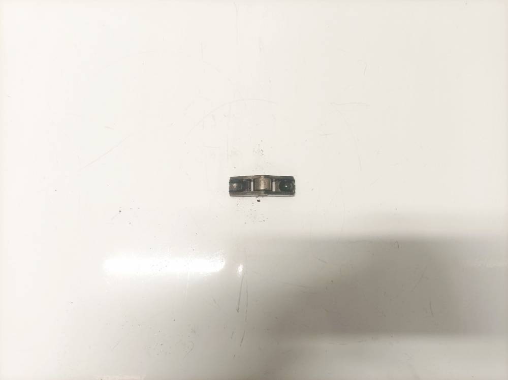 Volvo V50 2005 Voztuvo pakelejas (voztuvo svirtele, karomislai)